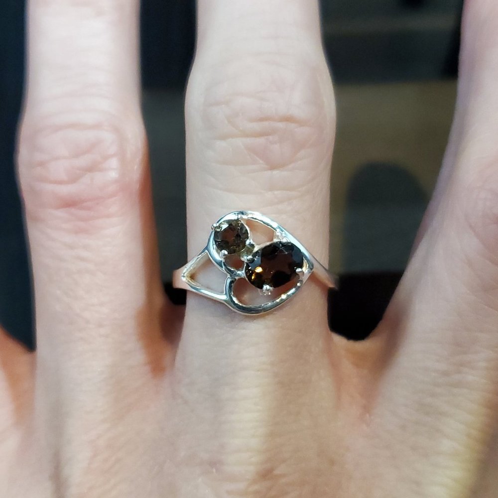 Size 8.75 925 Sterling Silver Double Smoky Quartz Heart Ring